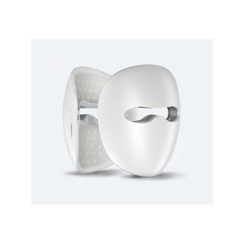 C’est Madeleine launches: Lumiere LED Mask + Recovery products