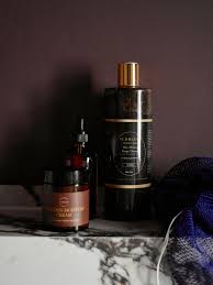 FLORLESS skincare – a modern African beauty and wellness house